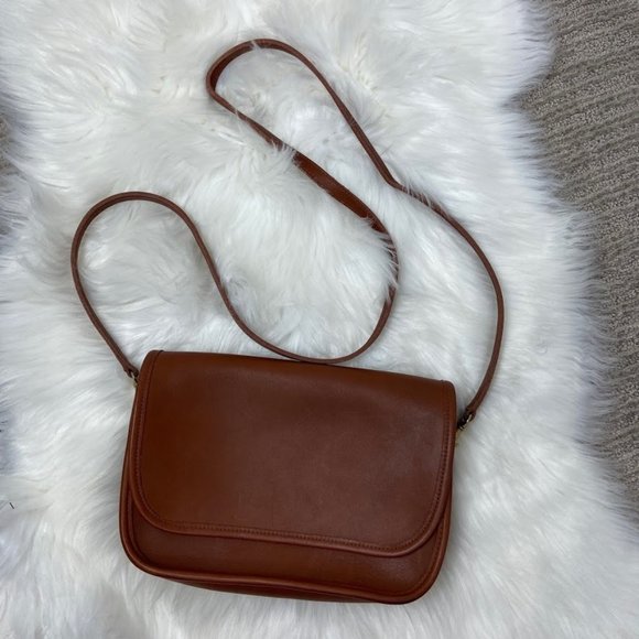 Coach Handbags - Coach Vintage Brown Leather Crossbody Purse